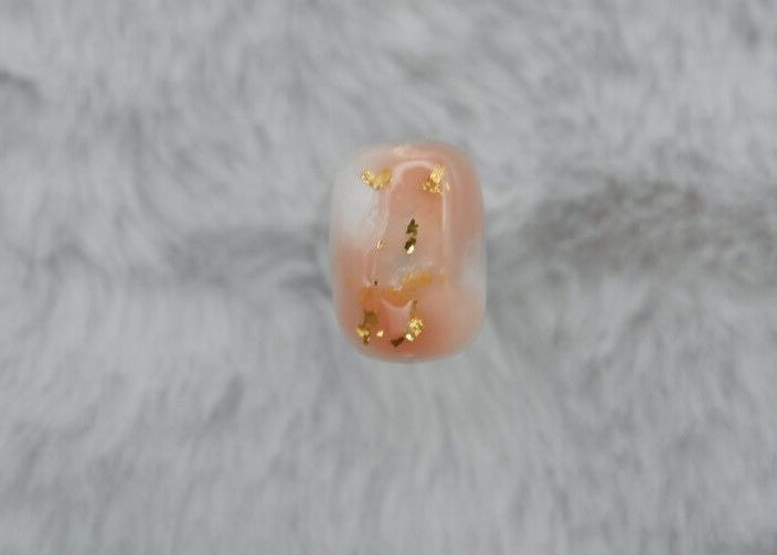 セリアの金箔を重ねる
